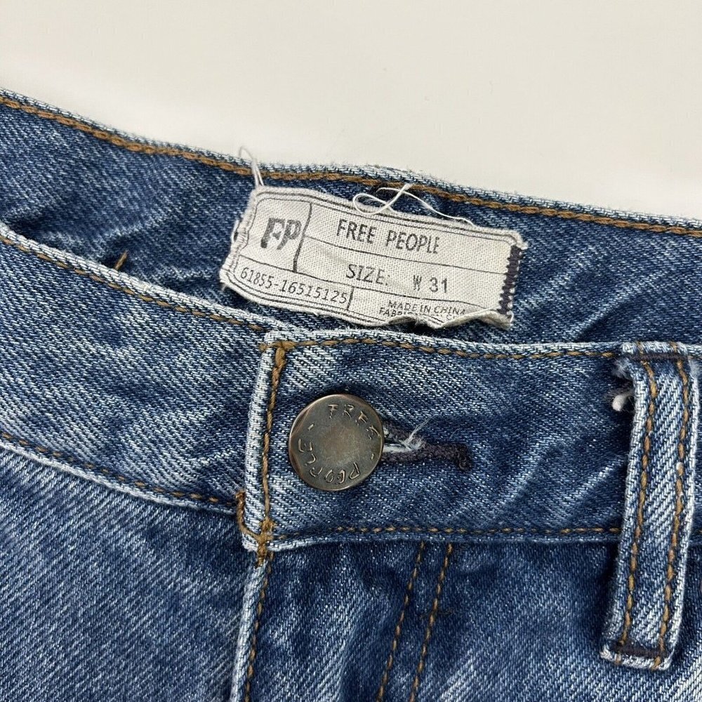 Free People‎ High Rise Boot Crop Jeans Womens Size 31 Rigid Frayed Bootcut - Picture 3 of 10